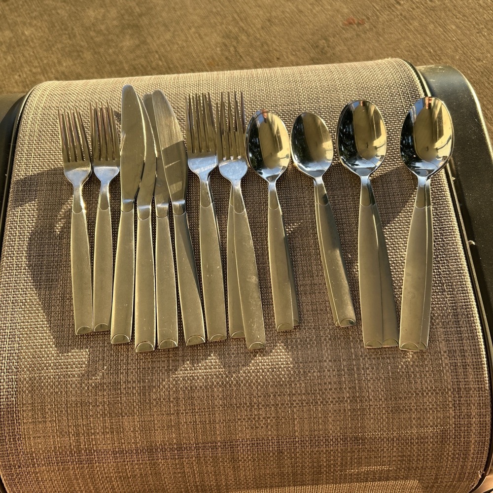 Cambridge Stainless Dinner Utensils 20 Pc.  4 Complete Sets Forks Knives, Spoons